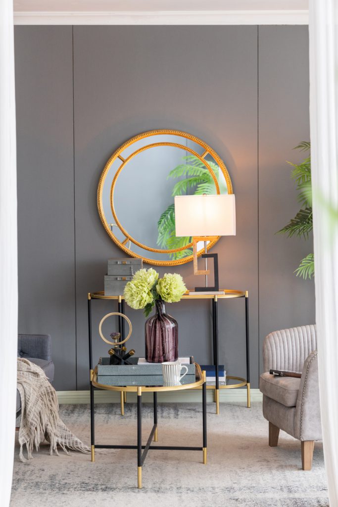 AB - TABLE LAMP