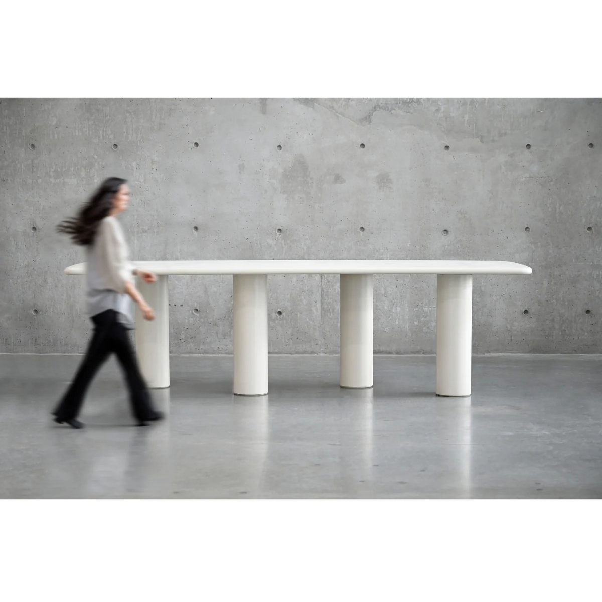 MB-ELEPHANT DINING TABLE IN INORY TUSK