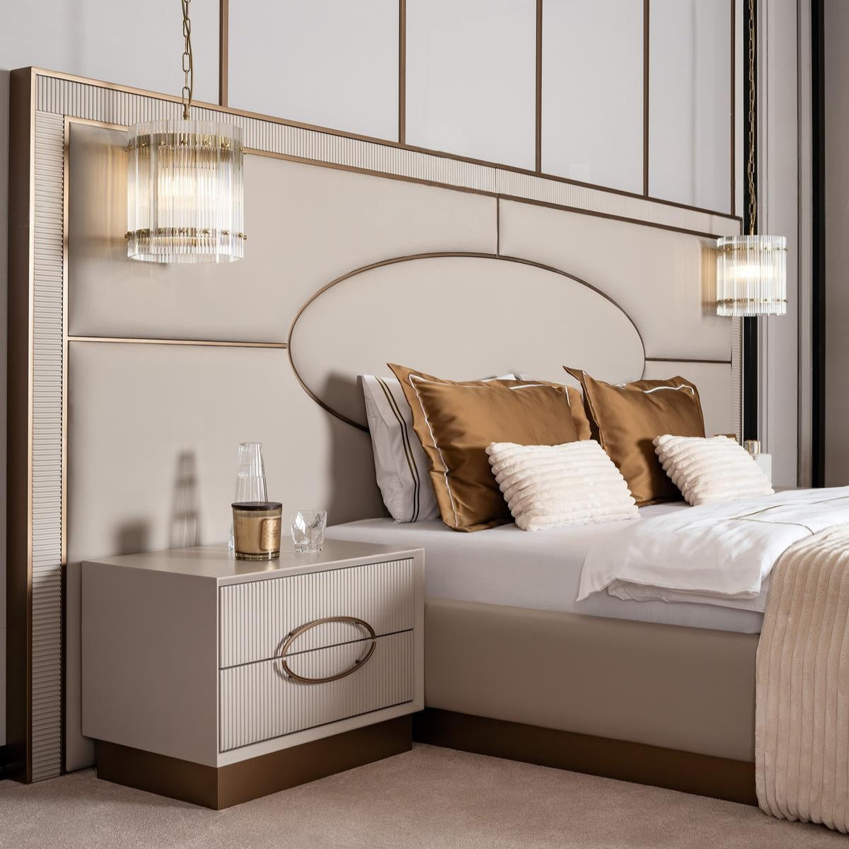 GB - CASTO KING BED