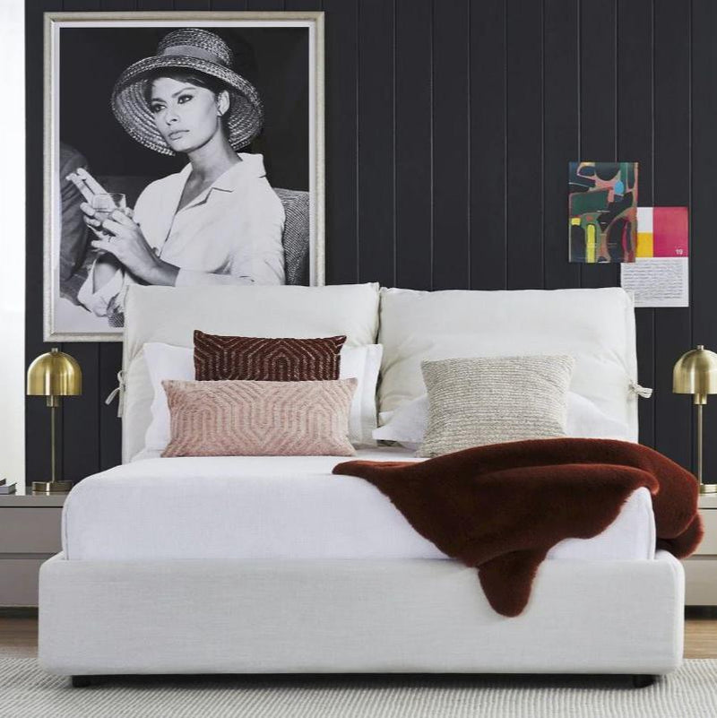 MB- PLUME KING BED