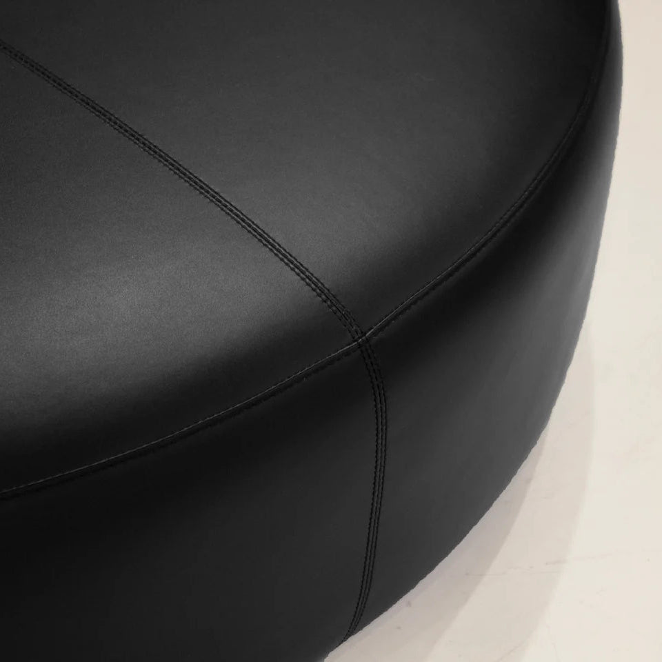 MB-DISC OTTOMAN IN BLACK