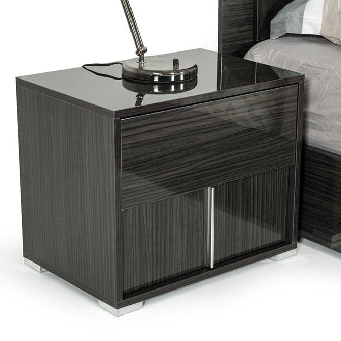 VG - ARI NIGHTSTAND