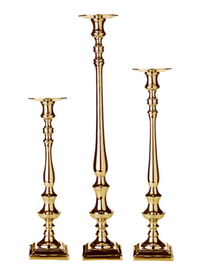 XC - GOLD CANDLE HOLDER SET