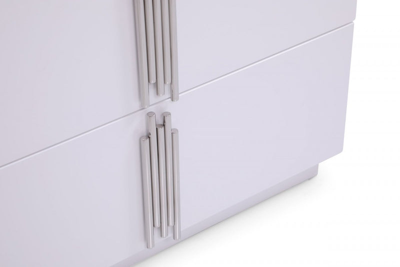 VG - TOKEN GLOSSY WHITE AND STAINLESS STEEL CHEST